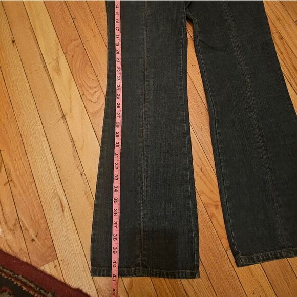 DKNY FLARED BOOT CUT VINTAGE JEANS W/ TAGS STILL ON - Picture 5 of 6